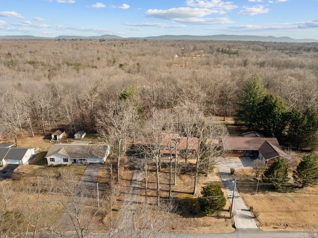 2275 Spruce Loop, Crossville, TN 38555