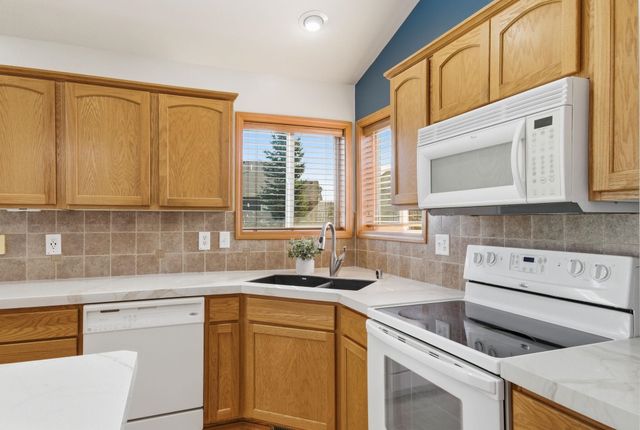 9016 N Ash St, Spokane, WA 99208