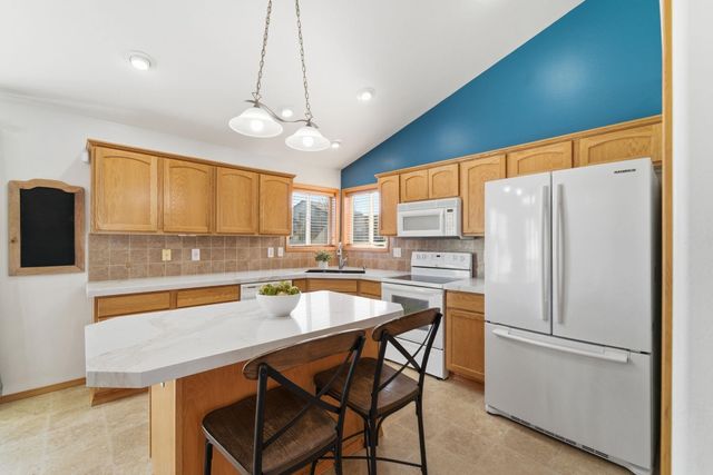 9016 N Ash St, Spokane, WA 99208