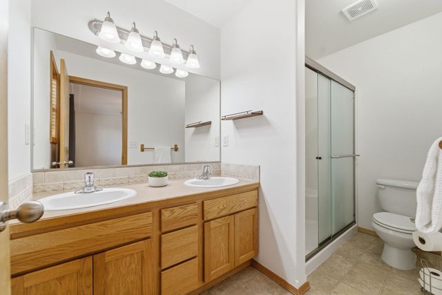 9016 N Ash St, Spokane, WA 99208