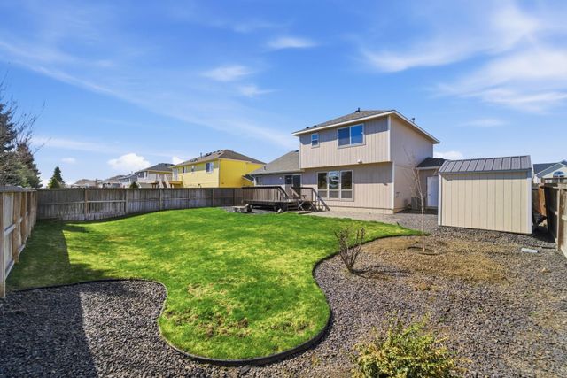 9016 N Ash St, Spokane, WA 99208