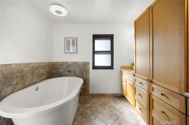 8180 Manitoba 334, Playa Del Rey, CA 90293