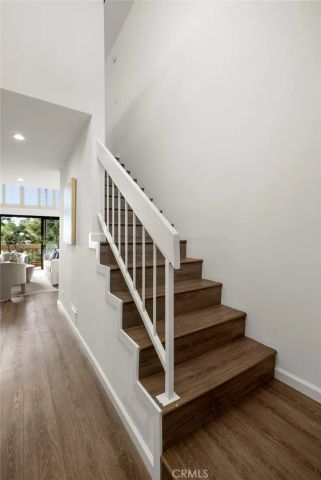 8180 Manitoba 334, Playa Del Rey, CA 90293