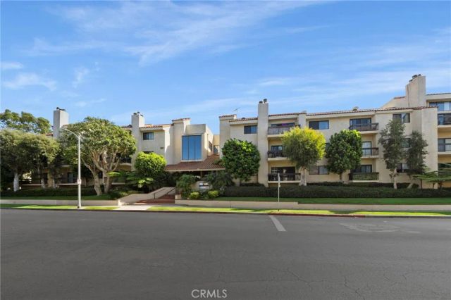 8180 Manitoba 334, Playa Del Rey, CA 90293