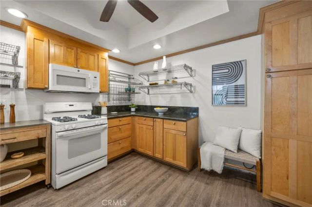 8180 Manitoba 334, Playa Del Rey, CA 90293