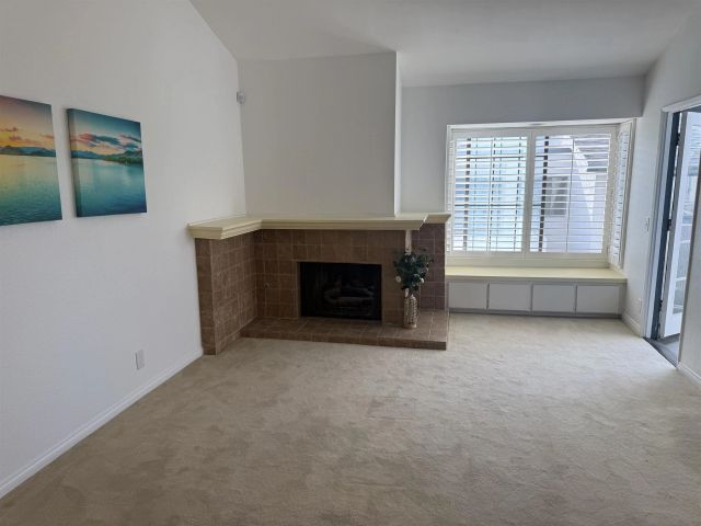 4075 Crystal Dawn 202, San Diego, CA 92122