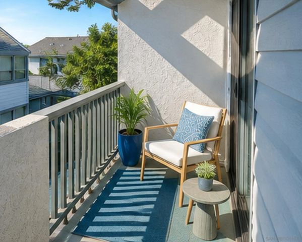 4075 Crystal Dawn 202, San Diego, CA 92122