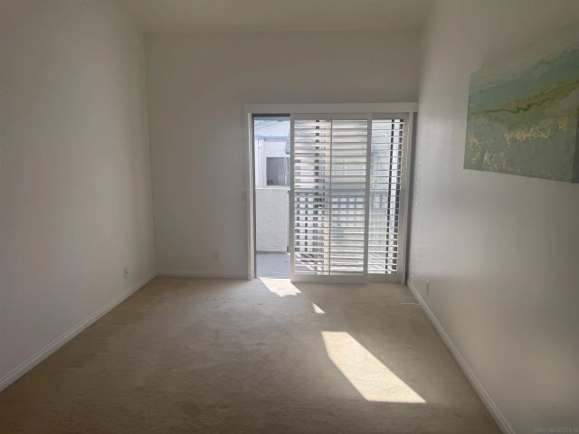 4075 Crystal Dawn 202, San Diego, CA 92122