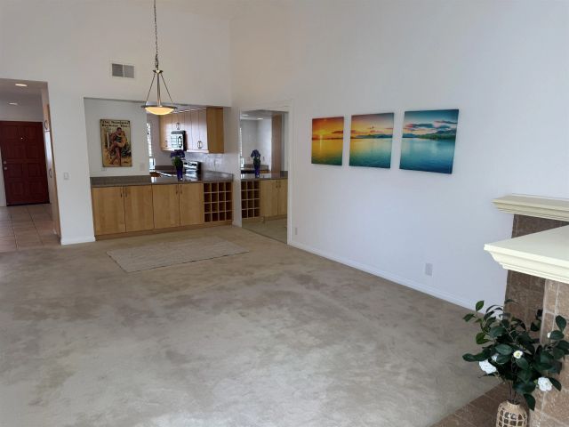 4075 Crystal Dawn 202, San Diego, CA 92122