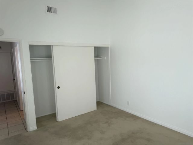 4075 Crystal Dawn 202, San Diego, CA 92122