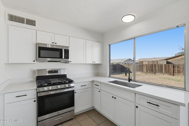 2012 W ROMLEY Road, Phoenix, AZ 85041