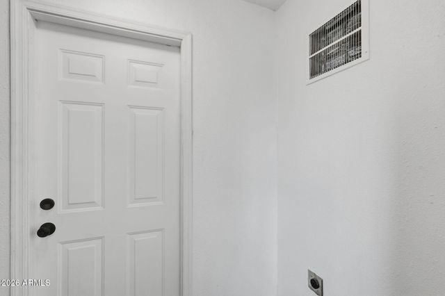 2012 W ROMLEY Road, Phoenix, AZ 85041