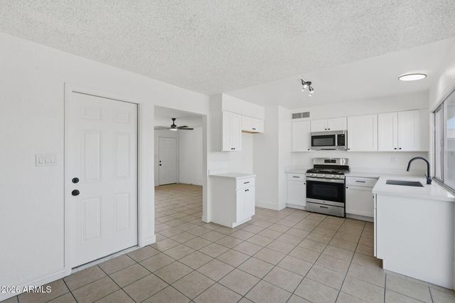 2012 W ROMLEY Road, Phoenix, AZ 85041