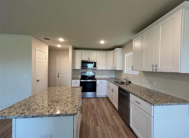4644 Benham Drive, Fort Worth, TX 76036