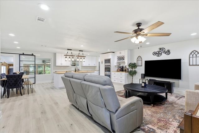 3533 Granada Drive, Richland Hills, TX 76118