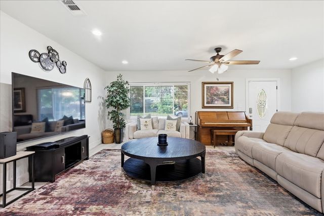 3533 Granada Drive, Richland Hills, TX 76118