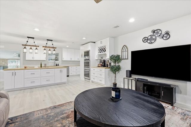 3533 Granada Drive, Richland Hills, TX 76118