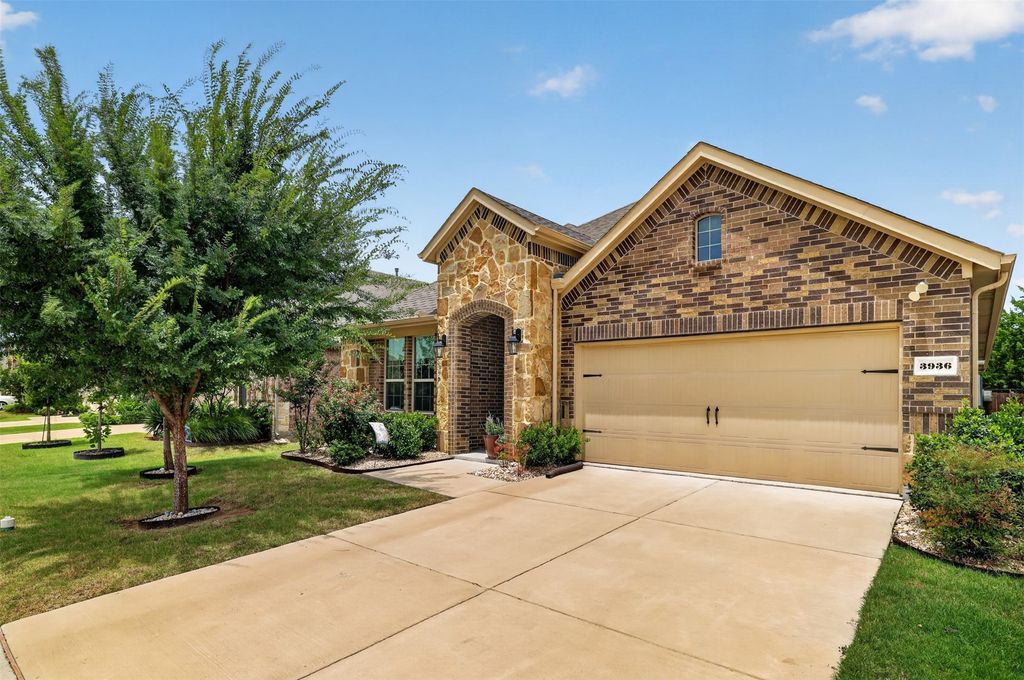3936 Sidney Lane, Heath, TX 75126