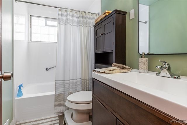 4626 Patricia Drive, Niagara Falls, NY 14305