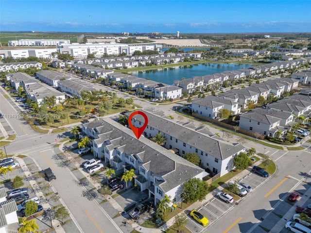 2614 SE 13th St, Homestead, FL 33035