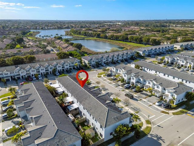 2614 SE 13th St, Homestead, FL 33035