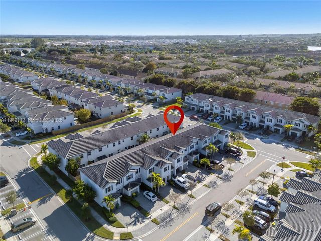 2614 SE 13th St, Homestead, FL 33035