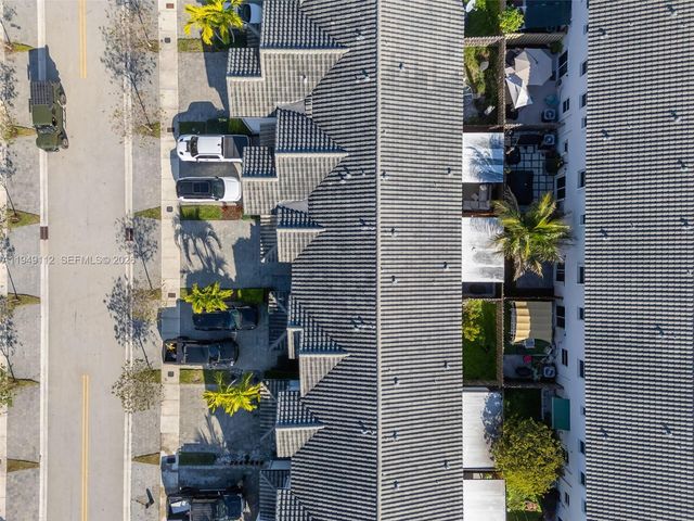 2614 SE 13th St, Homestead, FL 33035