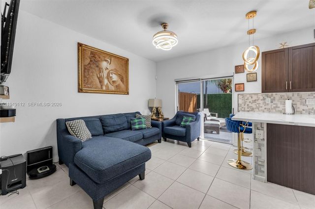 2614 SE 13th St, Homestead, FL 33035