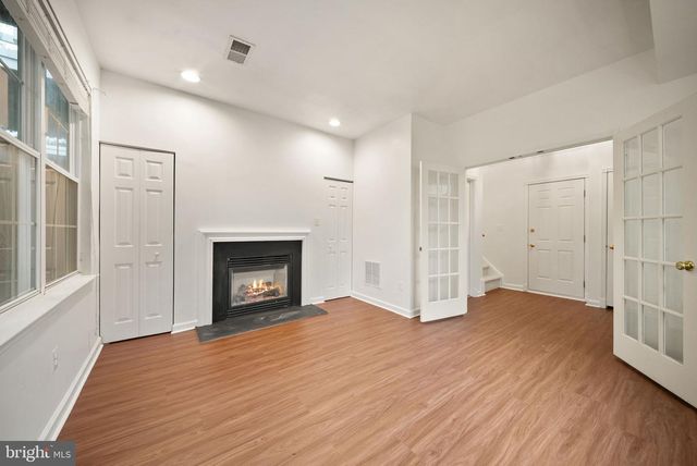 20423 TRAILS END TER, Ashburn, VA 20147