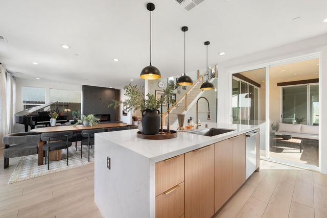 12113 Wistar Way, Rancho Cordova, CA 95742