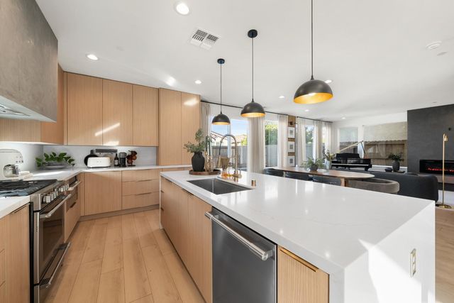 12113 Wistar Way, Rancho Cordova, CA 95742