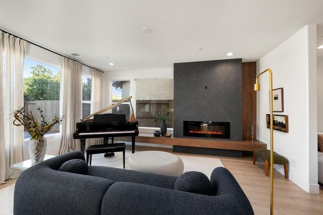 12113 Wistar Way, Rancho Cordova, CA 95742