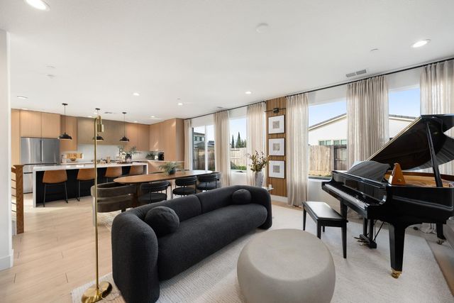 12113 Wistar Way, Rancho Cordova, CA 95742