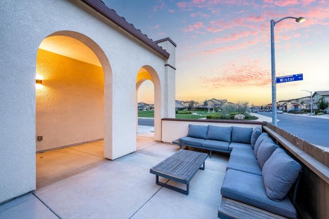 12113 Wistar Way, Rancho Cordova, CA 95742