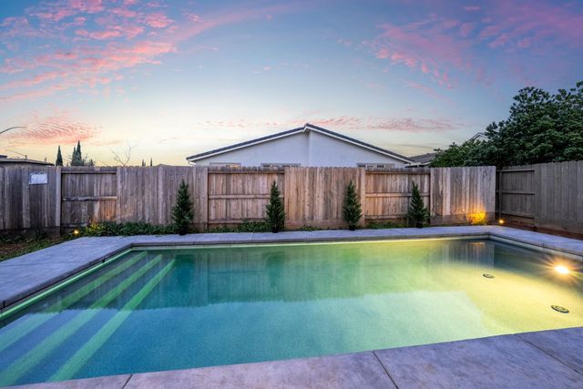 12113 Wistar Way, Rancho Cordova, CA 95742