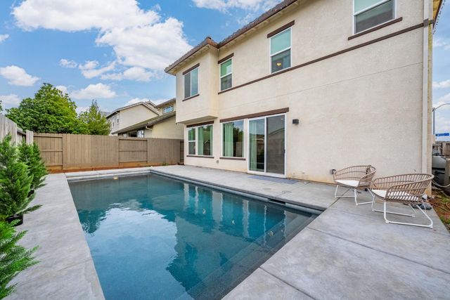 12113 Wistar Way, Rancho Cordova, CA 95742