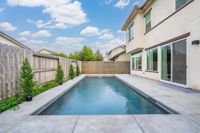 12113 Wistar Way, Rancho Cordova, CA 95742