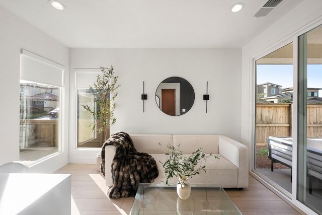 12113 Wistar Way, Rancho Cordova, CA 95742