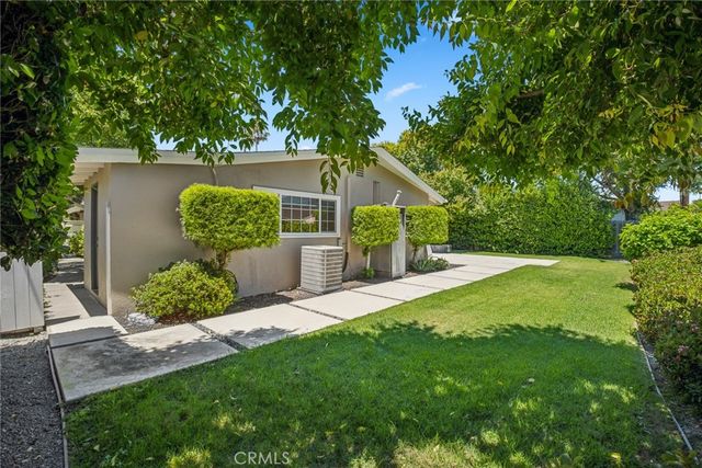 1644 Tustin Avenue, Costa Mesa, CA 92627