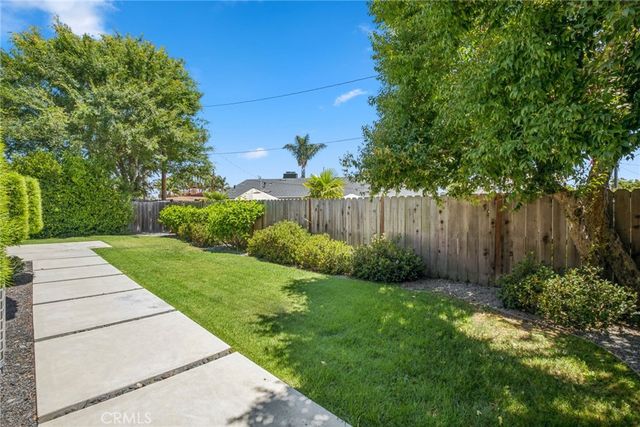 1644 Tustin Avenue, Costa Mesa, CA 92627