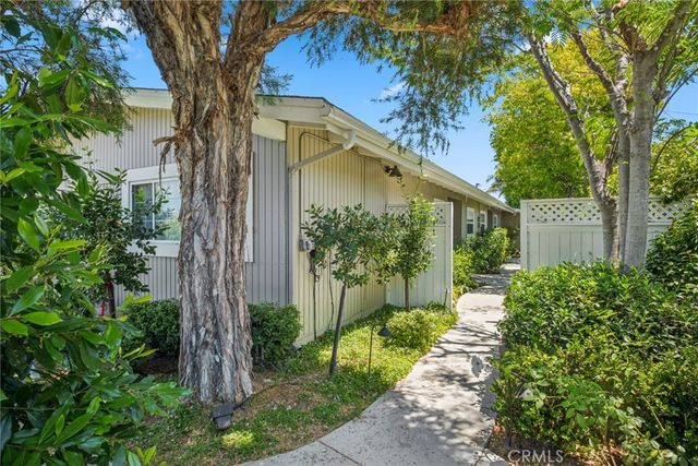 1644 Tustin Avenue, Costa Mesa, CA 92627