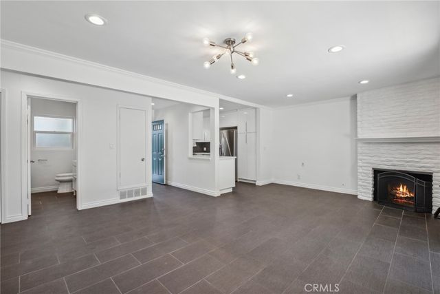 1644 Tustin Avenue, Costa Mesa, CA 92627