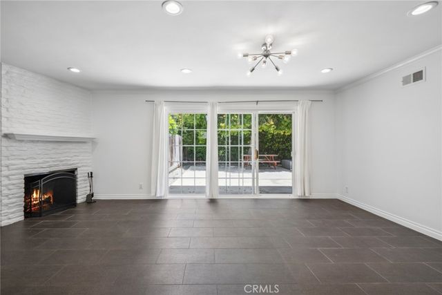 1644 Tustin Avenue, Costa Mesa, CA 92627