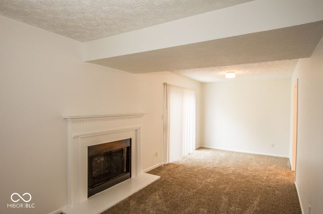 1838 Keystone Lakes Drive, Indianapolis, IN 46237