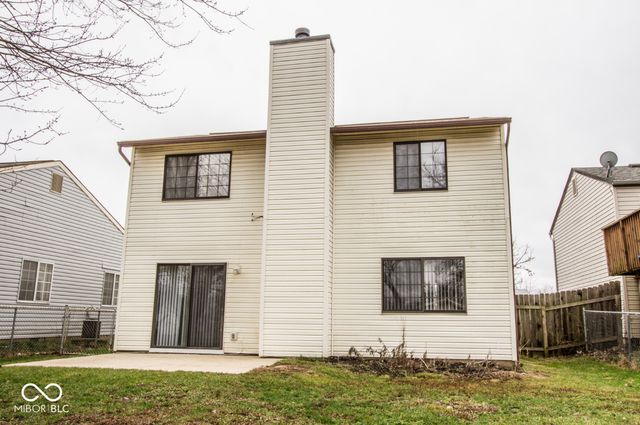 1838 Keystone Lakes Drive, Indianapolis, IN 46237