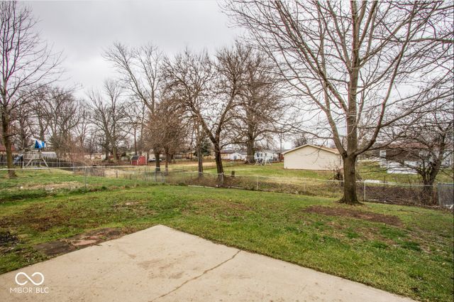 1838 Keystone Lakes Drive, Indianapolis, IN 46237