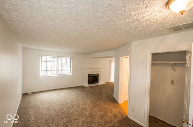 1838 Keystone Lakes Drive, Indianapolis, IN 46237