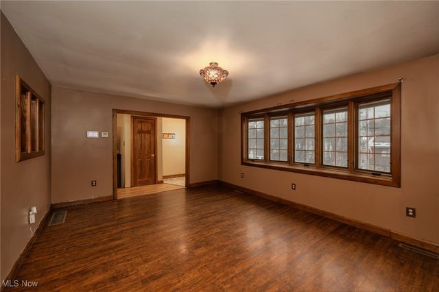 108 Westminster Drive, St Clairsville, OH 43950