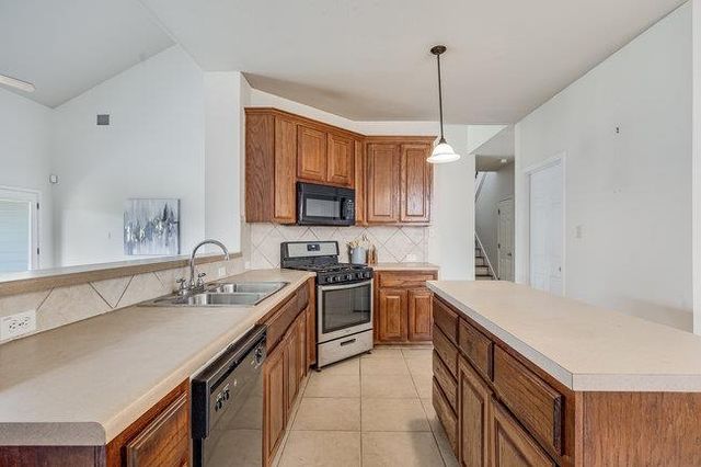 4001 Veiled Falls DR, Pflugerville, TX 78660