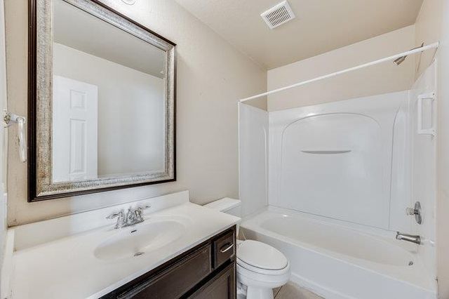 4001 Veiled Falls DR, Pflugerville, TX 78660
